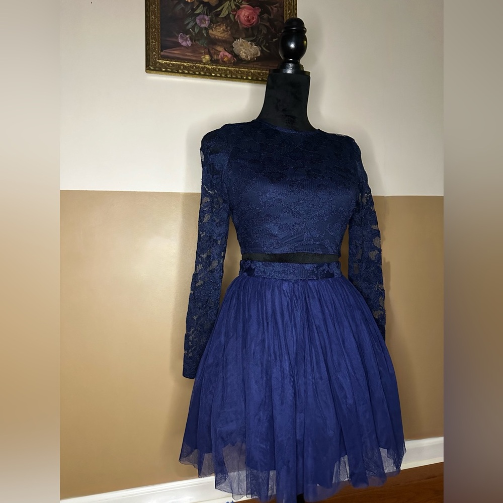 Elegant Navy Lace Dress